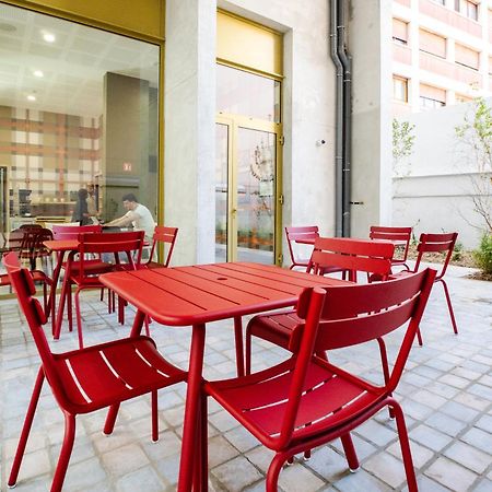Easyhotel Marseille Euromed Exterior foto