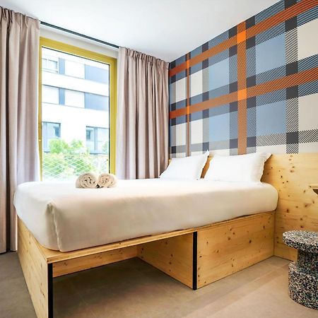 Easyhotel Marseille Euromed Exterior foto