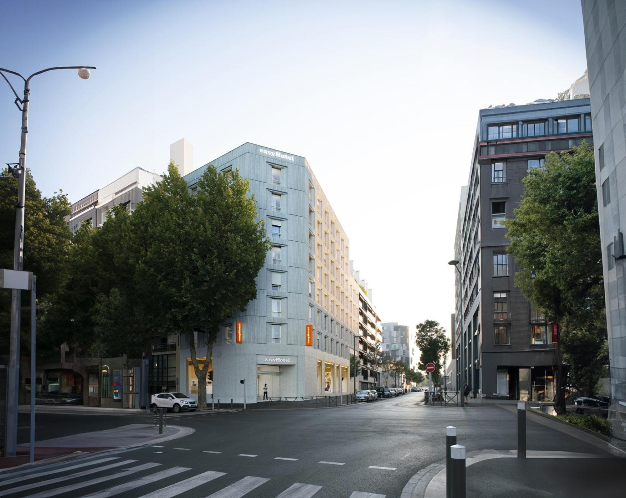 Easyhotel Marseille Euromed Exterior foto
