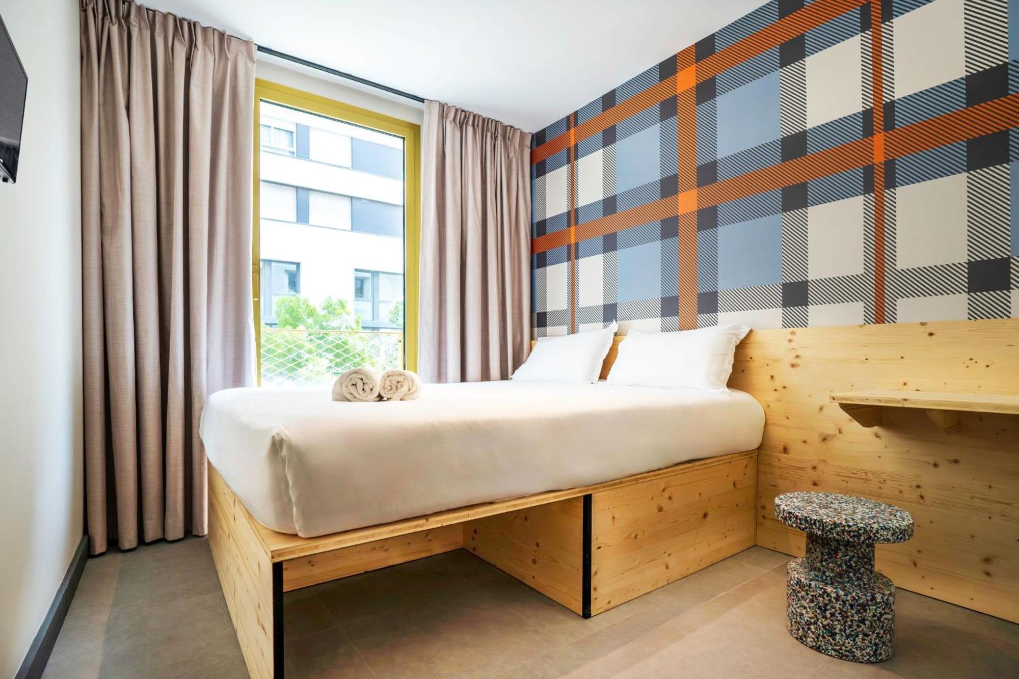 Easyhotel Marseille Euromed Exterior foto